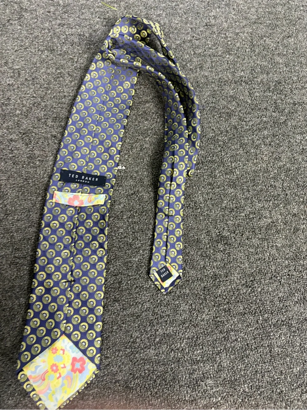 Ted Baker London designer all over graphic floral interior 100% silk nexk tie